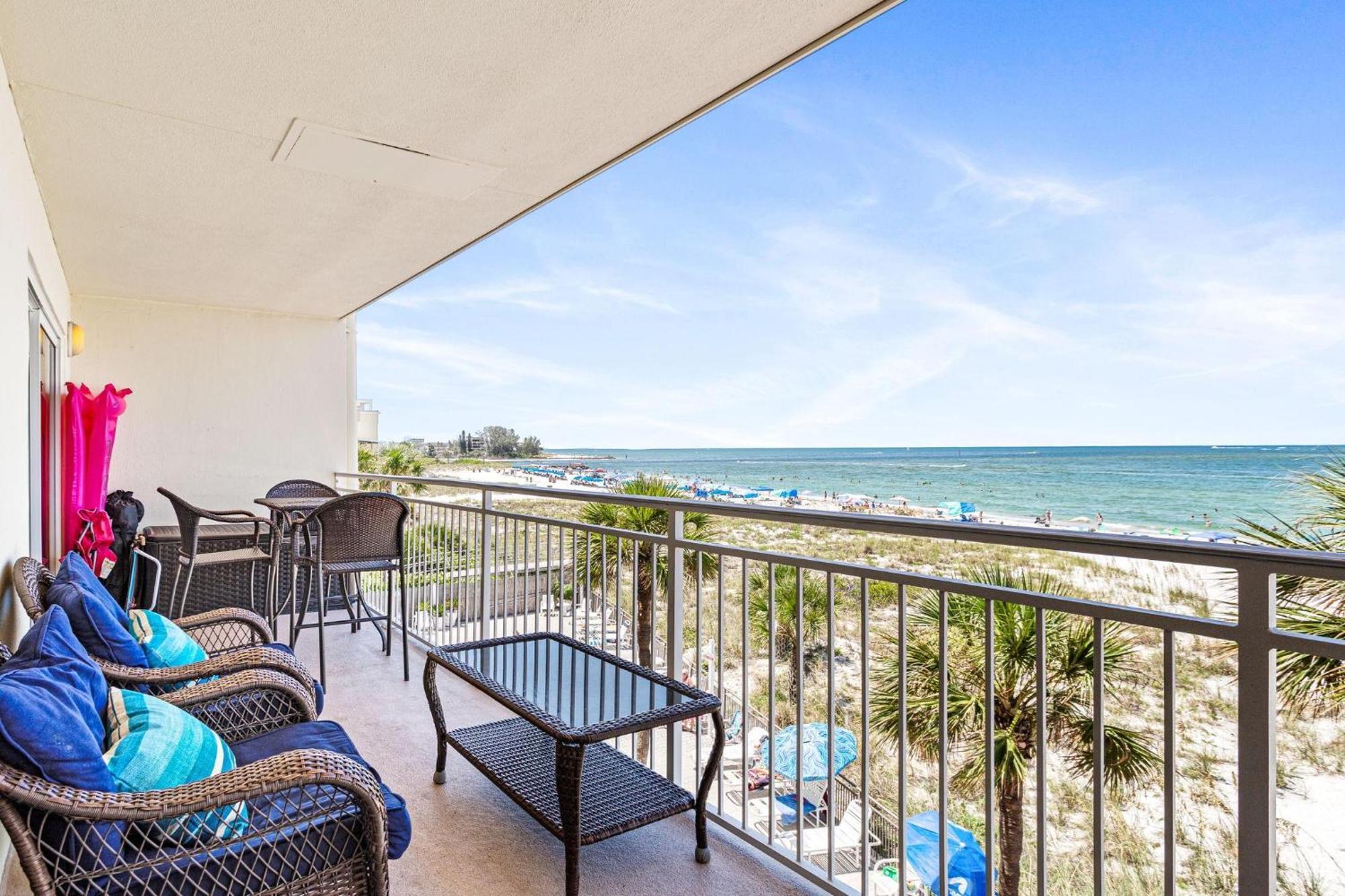 Beachfront Madeira Norte Сейнт Пийт Бийч Екстериор снимка